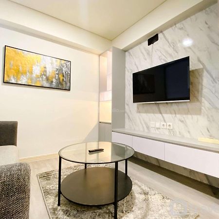 Best Homey 2Br At Meikarta Apartment By Travelio Cikarang Exterior photo